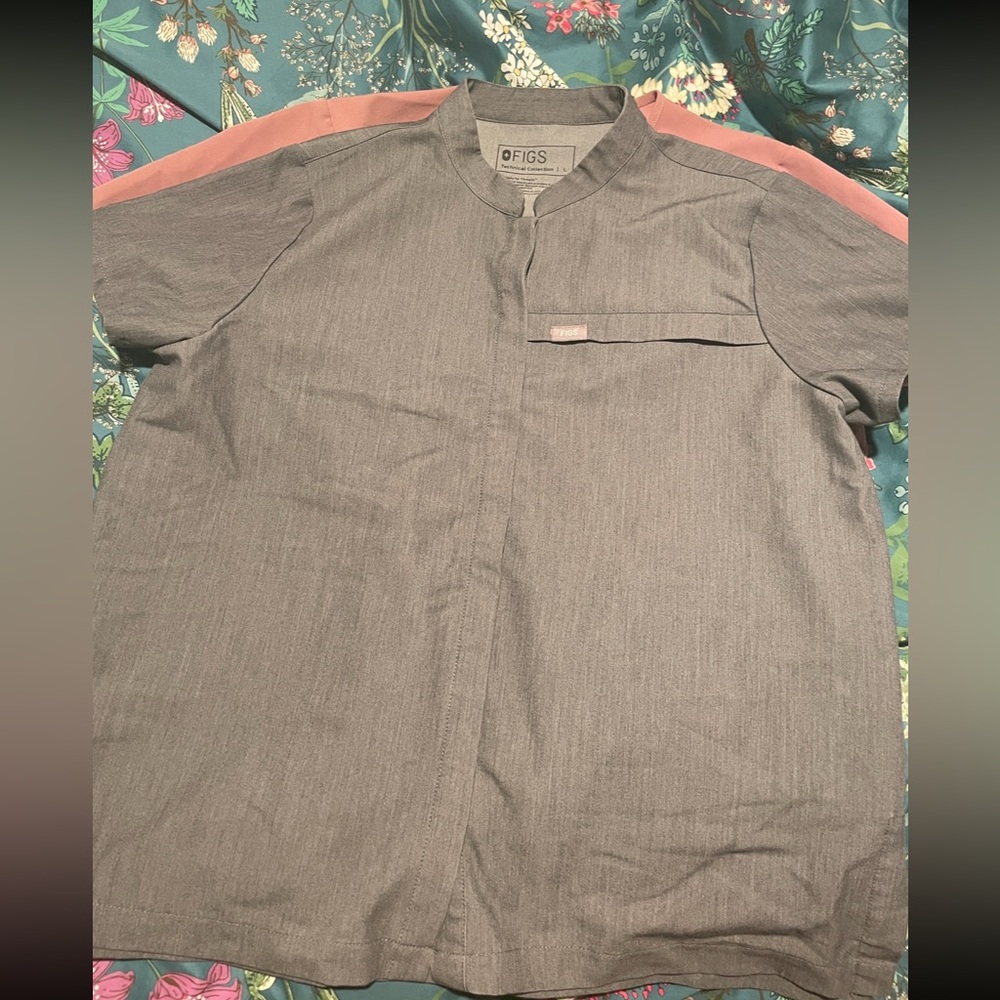 Figs Large Graphite Top
